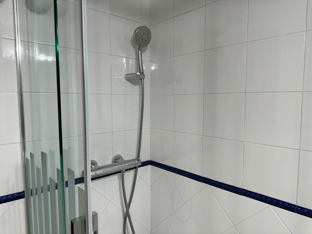 Apartamento Buen Pastor Con Parking Gratuito Cordoue Extérieur photo